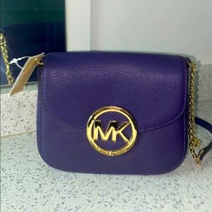 michael kors bag!